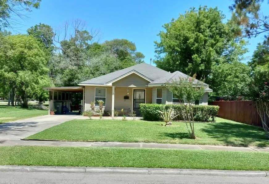 2615 Thomas Boulevard - Photo 1
