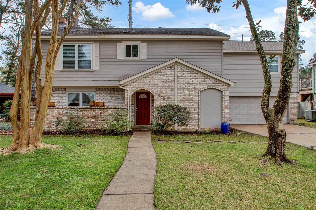 805 Rivershire Drive - Photo 1