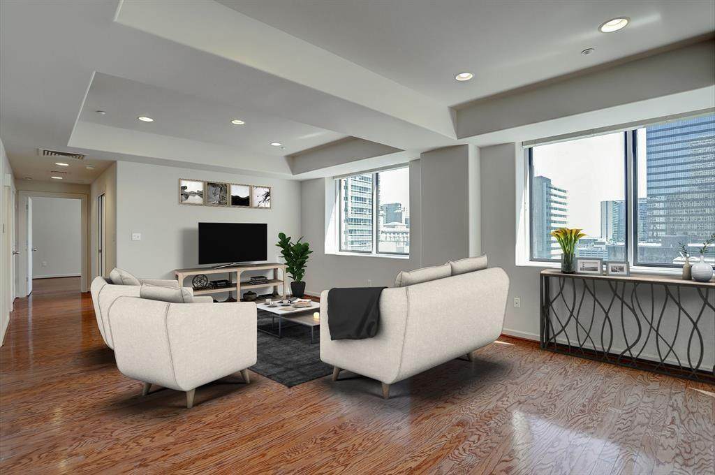 914 Main Street - Photo 1