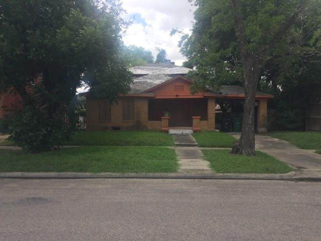 2609 Cleburne Street - Photo 1