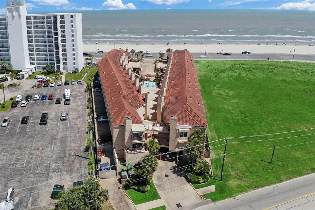 7312 Seawall Boulevard - Photo 1