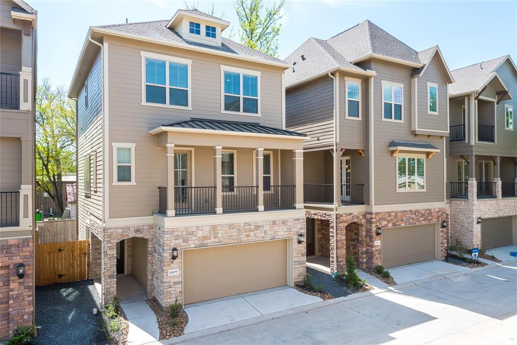 11009 Clover Hollow - Photo 1