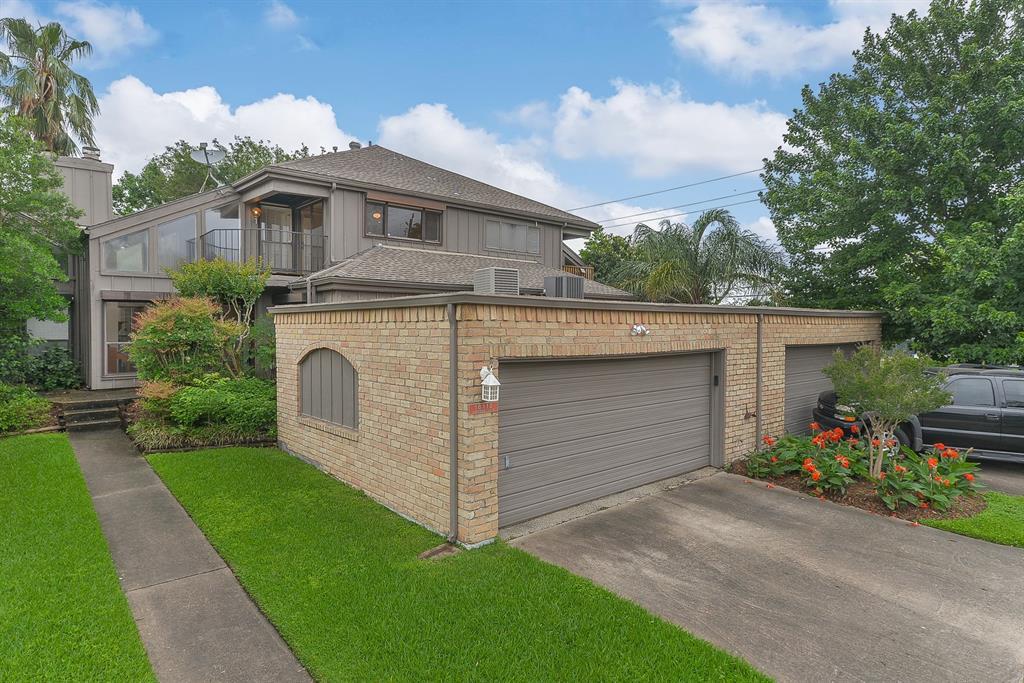 18112 Lakeside Lane - Photo 1