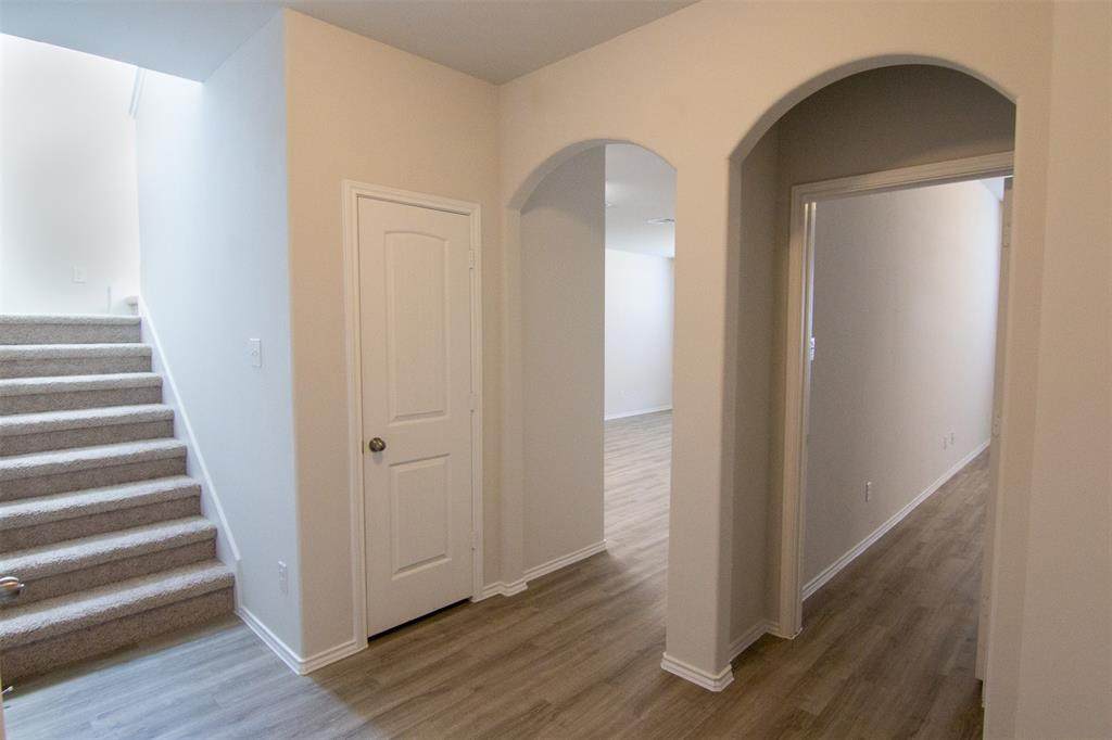 4902 Giant Sequoia Way - Photo 1