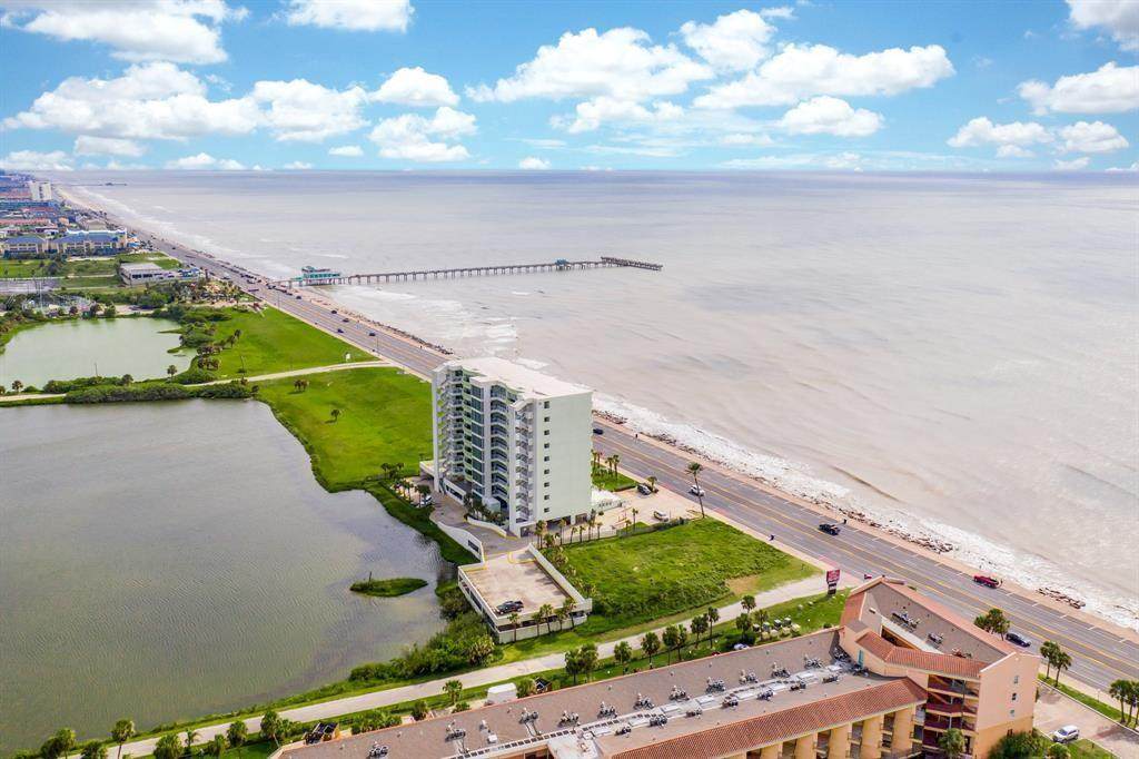 9420 Seawall Boulevard - Photo 1
