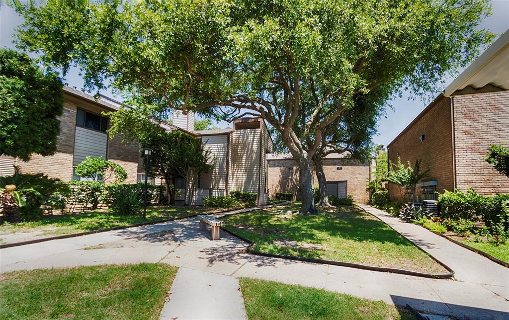 7109 Holiday Drive - Photo 1
