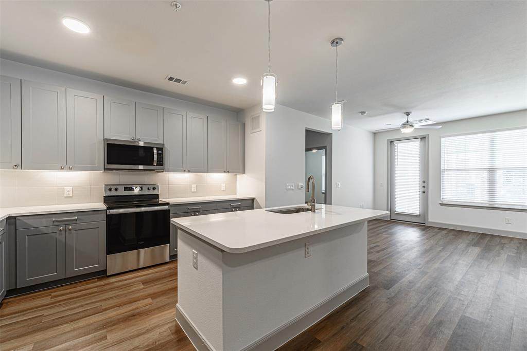 20510 Cypress Plaza Parkway - Photo 1