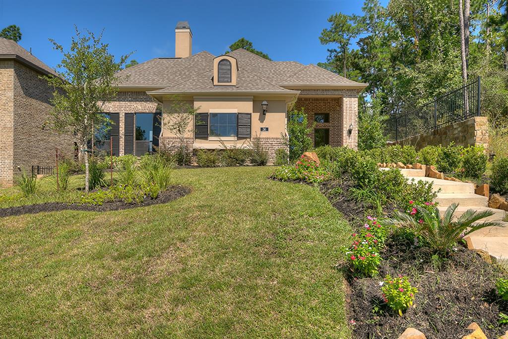 30 Evangeline Boulevard - Photo 1