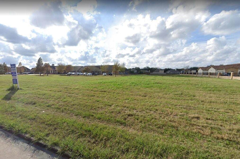 5020 Space Center Boulevard - Photo 1