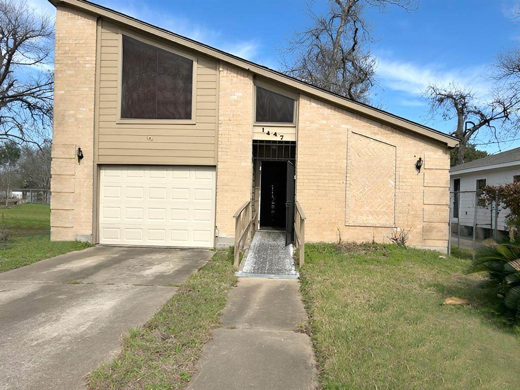 1447 33rd Street - Photo 1