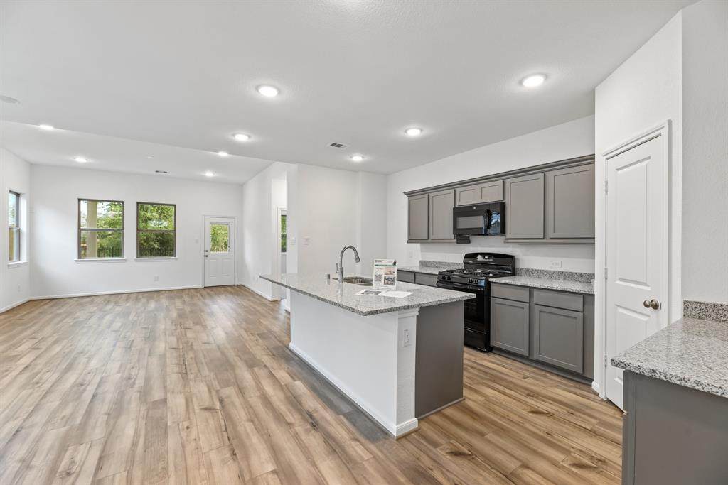 19180 Cedar Lennox Circle - Photo 1
