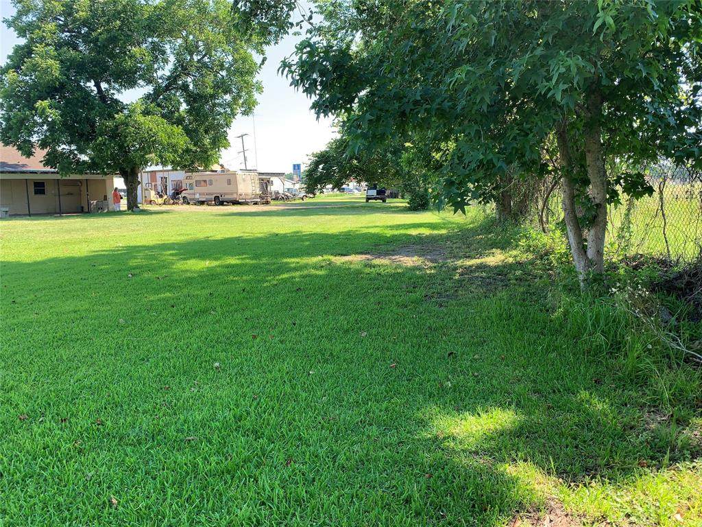 2214 Main Street - Photo 1