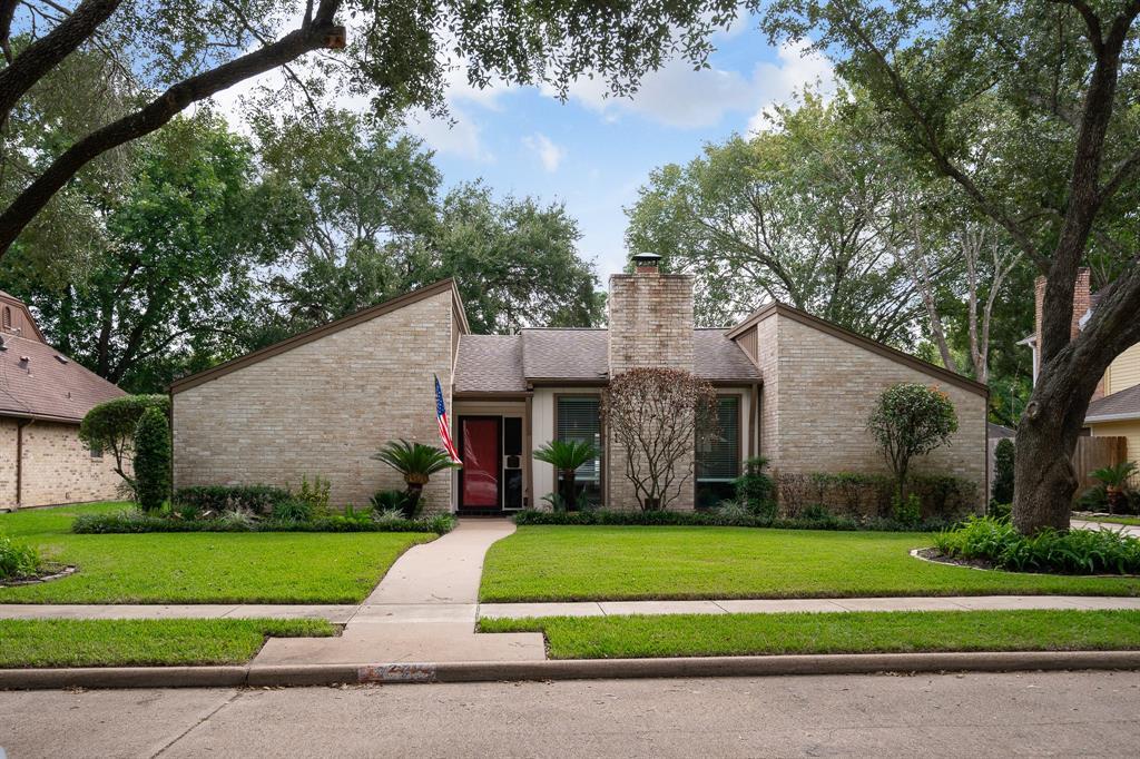 2711 Pine Needle Lane - Photo 1