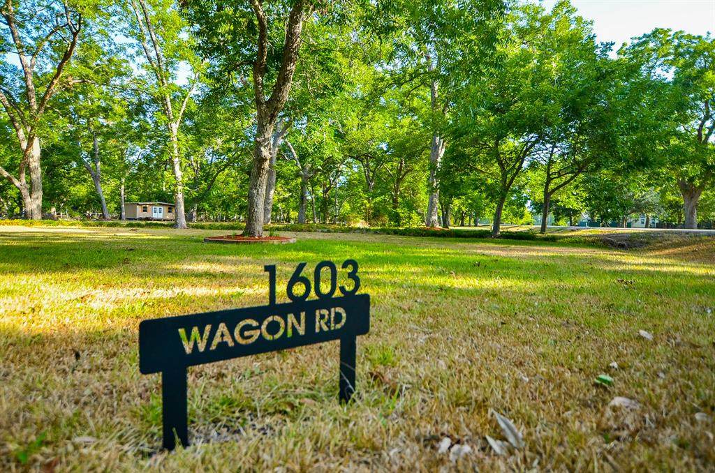 1603 Wagon Road - Photo 1