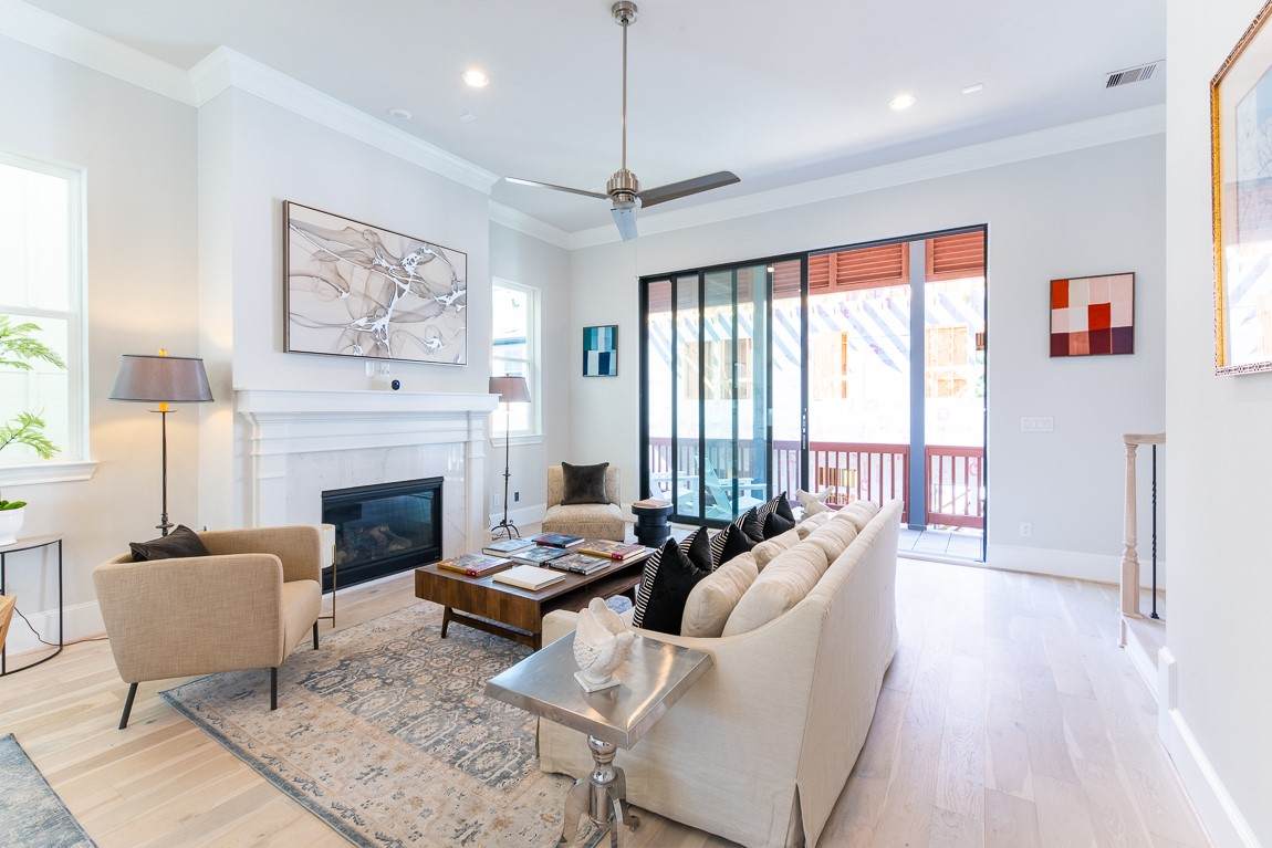 612 Delmar - Photo 1