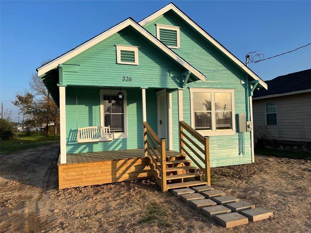 326 5th Street - Photo 1