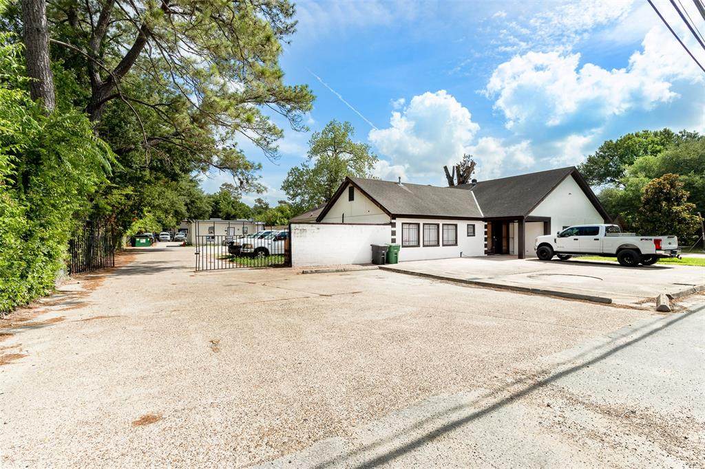 514 Martin Street - Photo 1