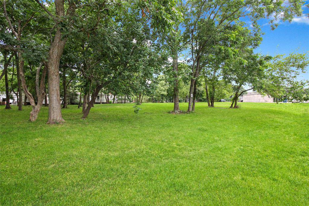 205 Reynolds Avenue - Photo 1