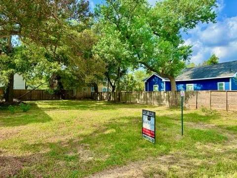 2314 Lee Street - Photo 1