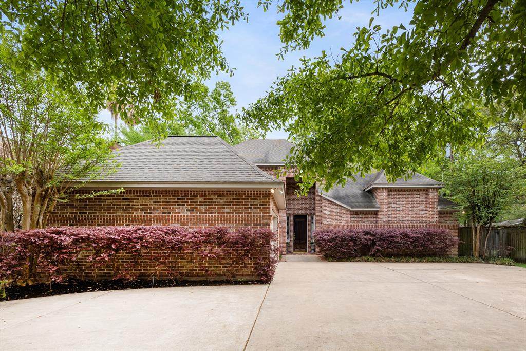1418 Bingle Road - Photo 1