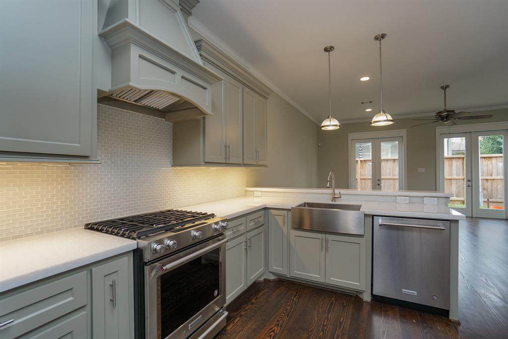 817 Algregg Street - Photo 1