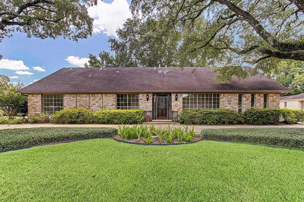 5315 Braeswood Boulevard - Photo 1