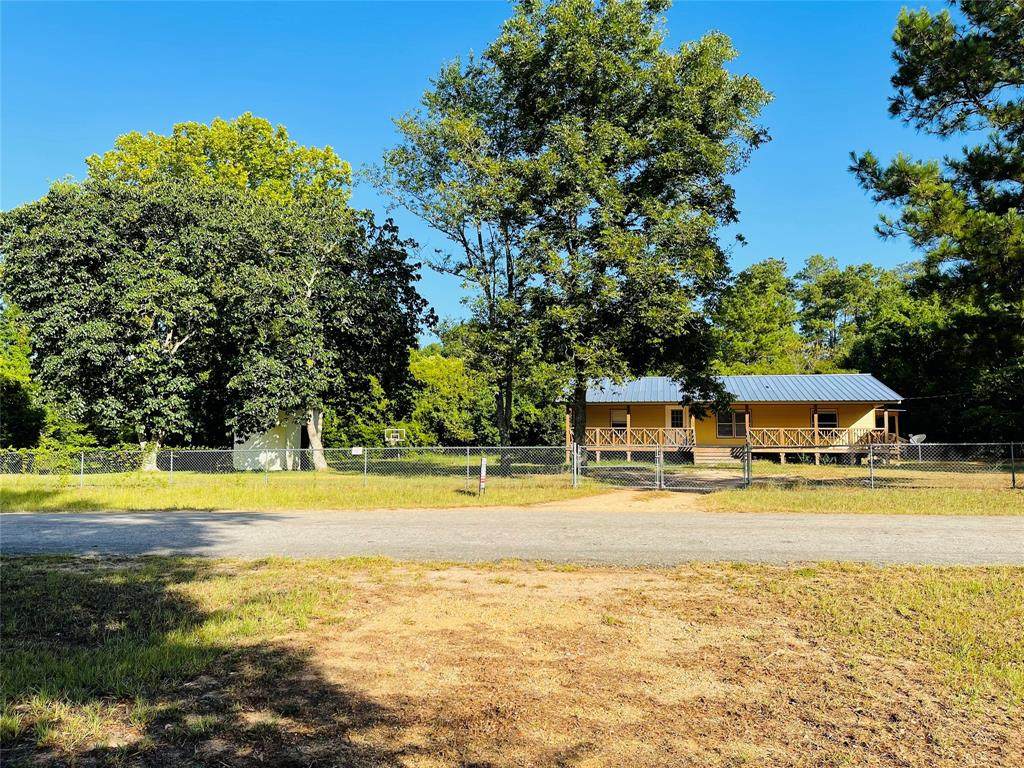 31 Foxes Run - Photo 1