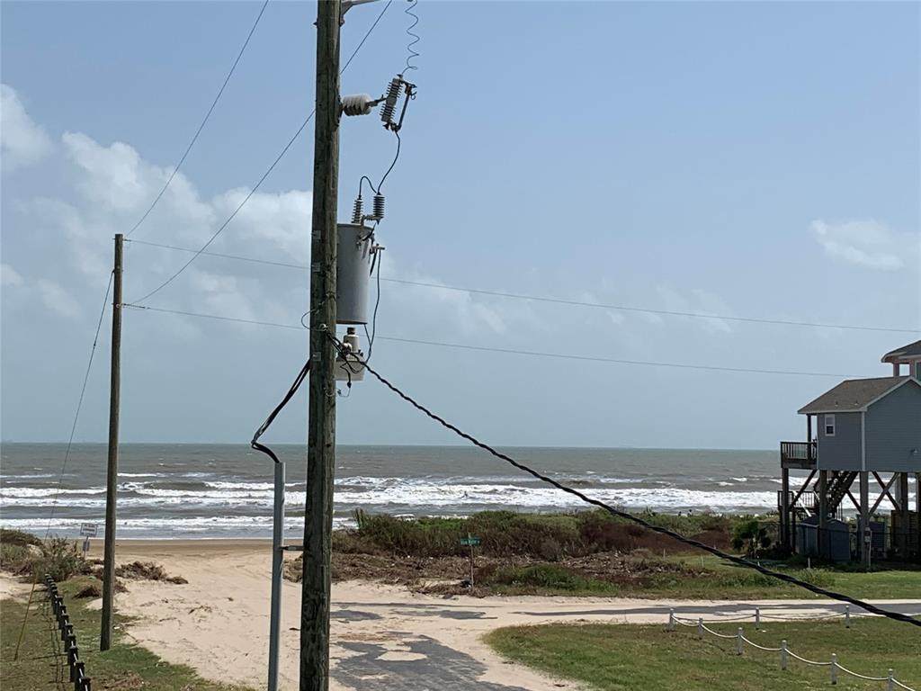828 East Road - Photo 1