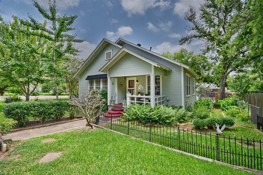 505 Holland Street - Photo 1