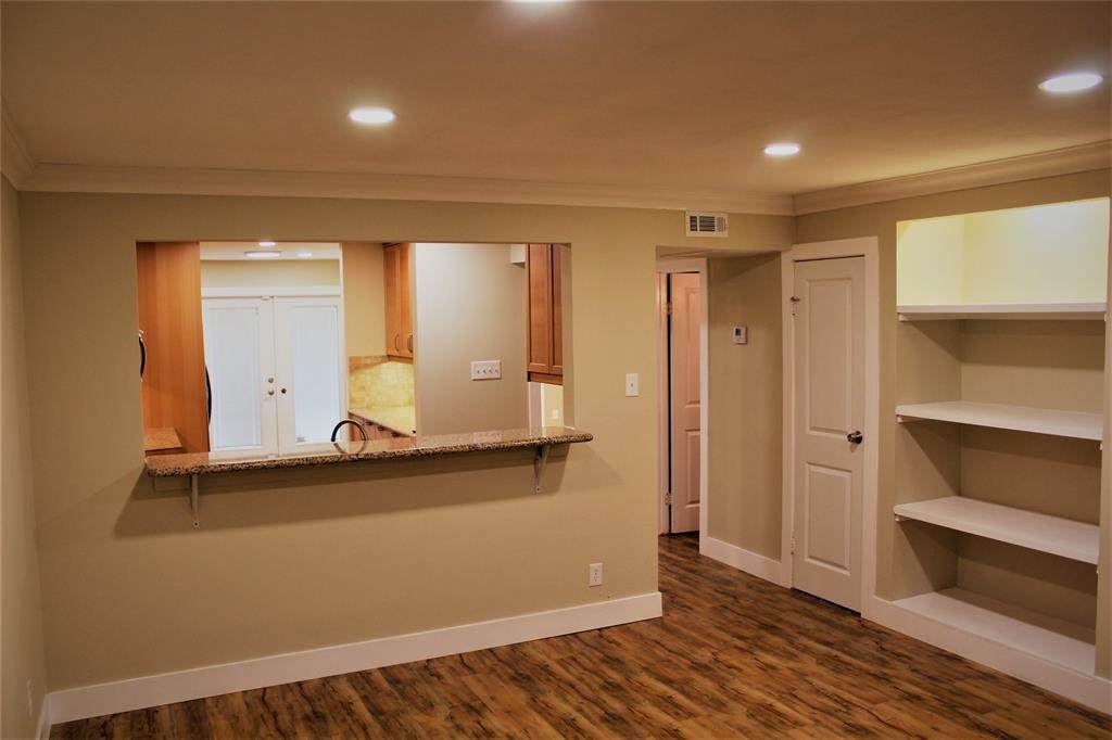 10811 Greenwillow Street - Photo 1