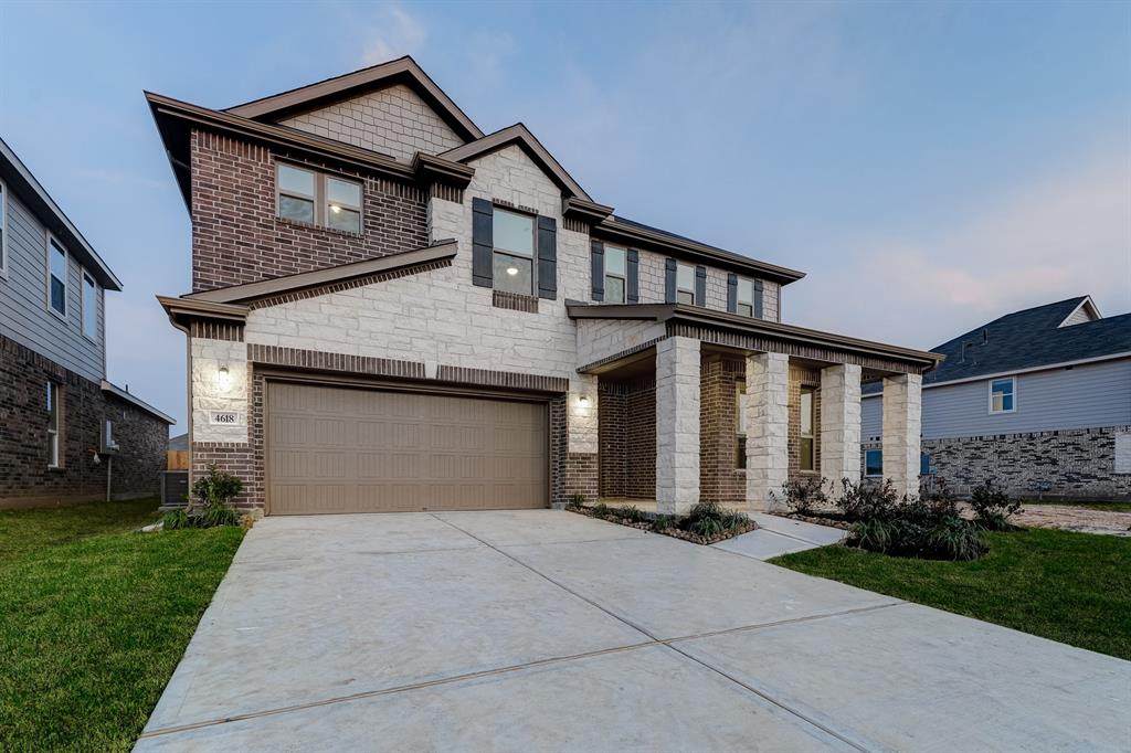 4618 Dunston Manor Street - Photo 1