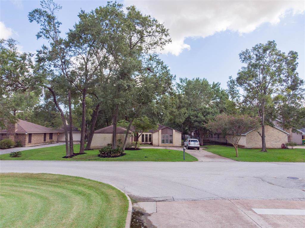 405 Pin Oak Drive - Photo 1