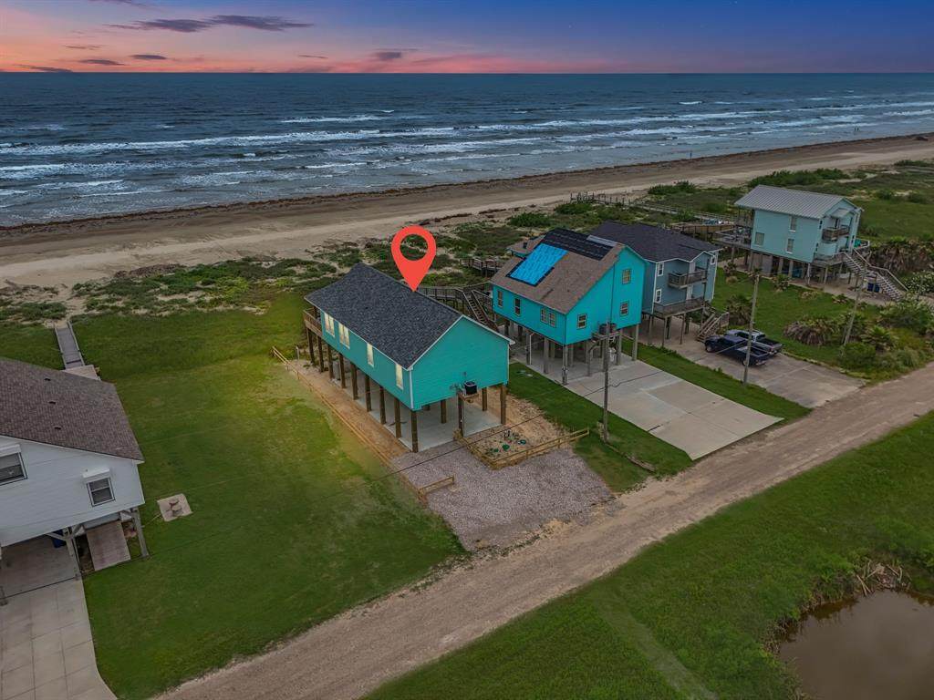 4723 Bluewater Drive - Photo 1