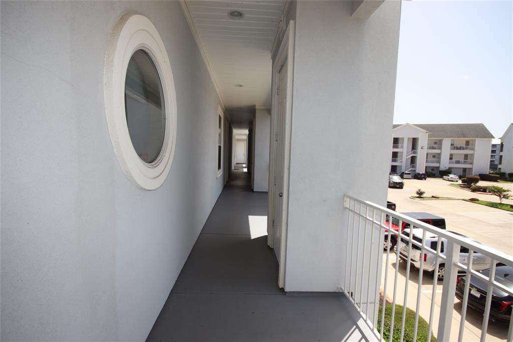 168 Lake Point Boulevard - Photo 1