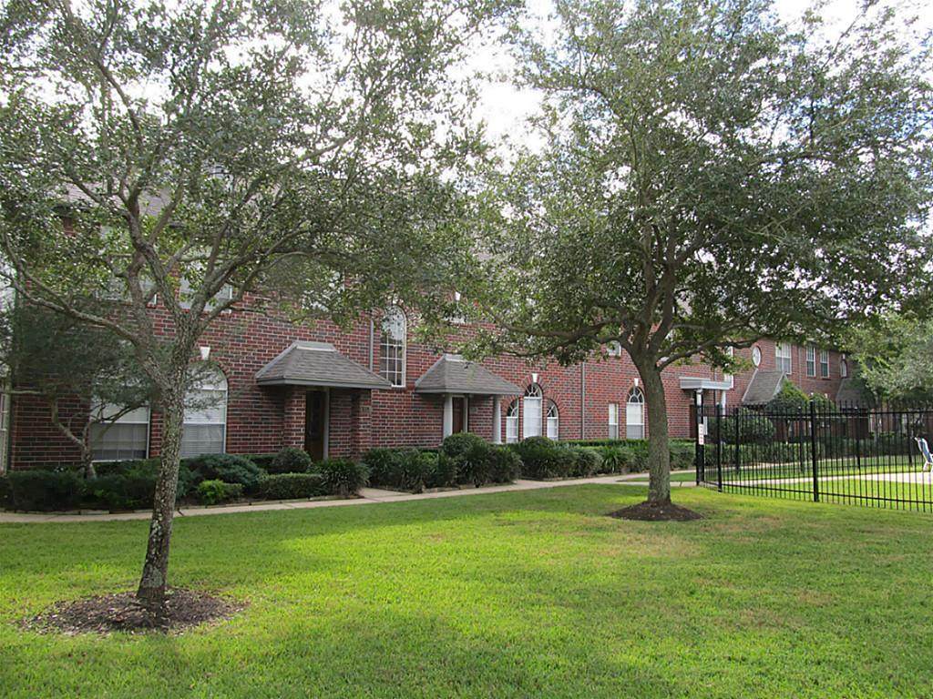 1351 El Camino Village Drive - Photo 1