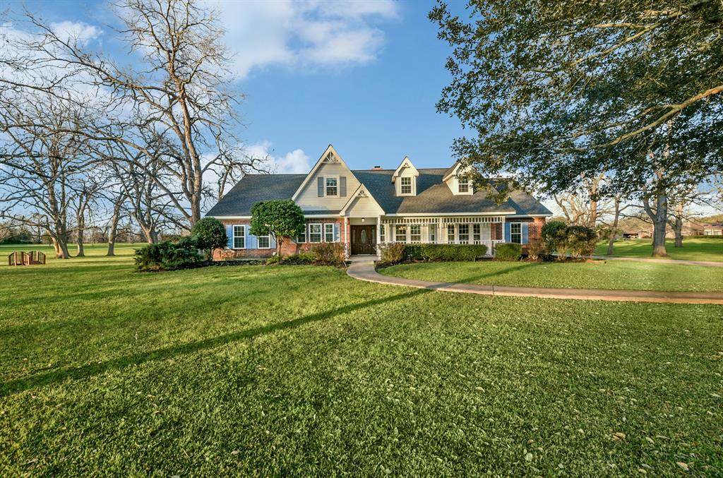 203 Bella Vista Drive - Photo 1