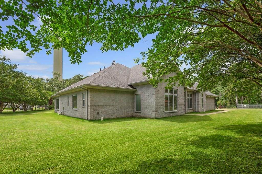 160 Black Forest Drive - Photo 1