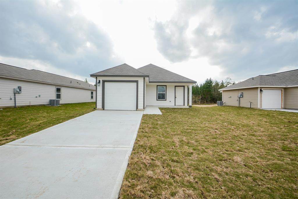 376 Road 5138 - Photo 1