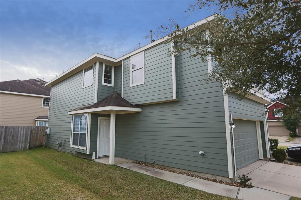 19904 Squire Place Drive - Photo 1