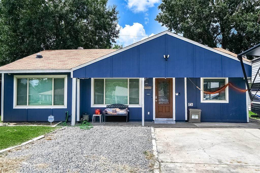 3722 Yellowstone Boulevard - Photo 1