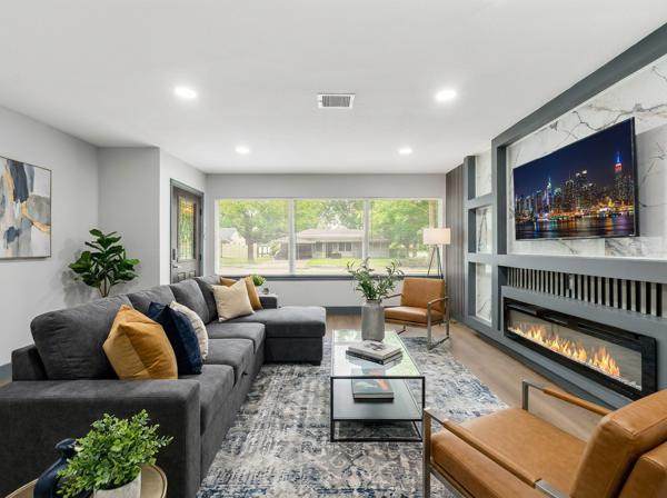 6058 Lyndhurst Drive - Photo 1