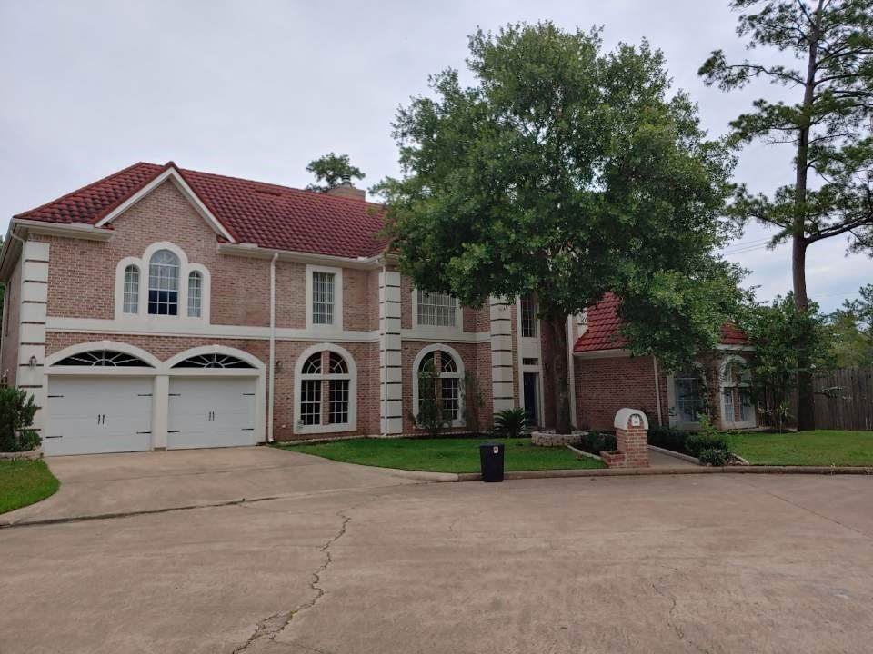 402 Tealmeadow Court - Photo 1