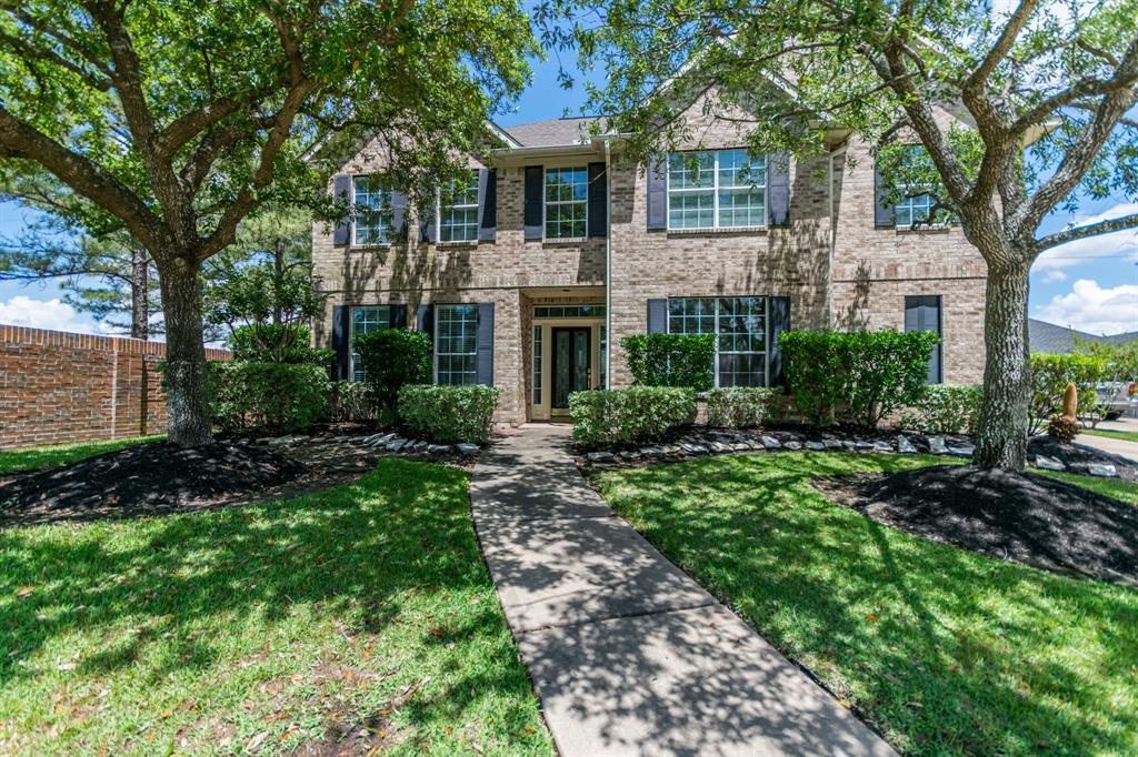 1222 Pinsonfork Drive - Photo 1
