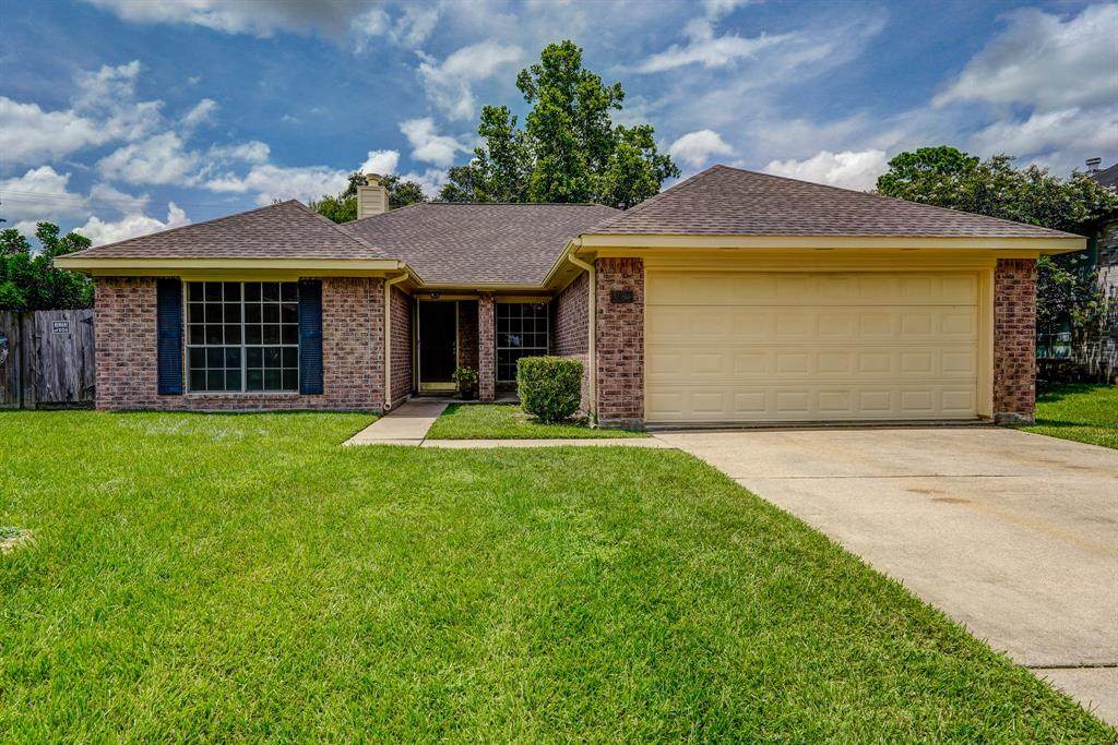 1025 Westglen Drive - Photo 1