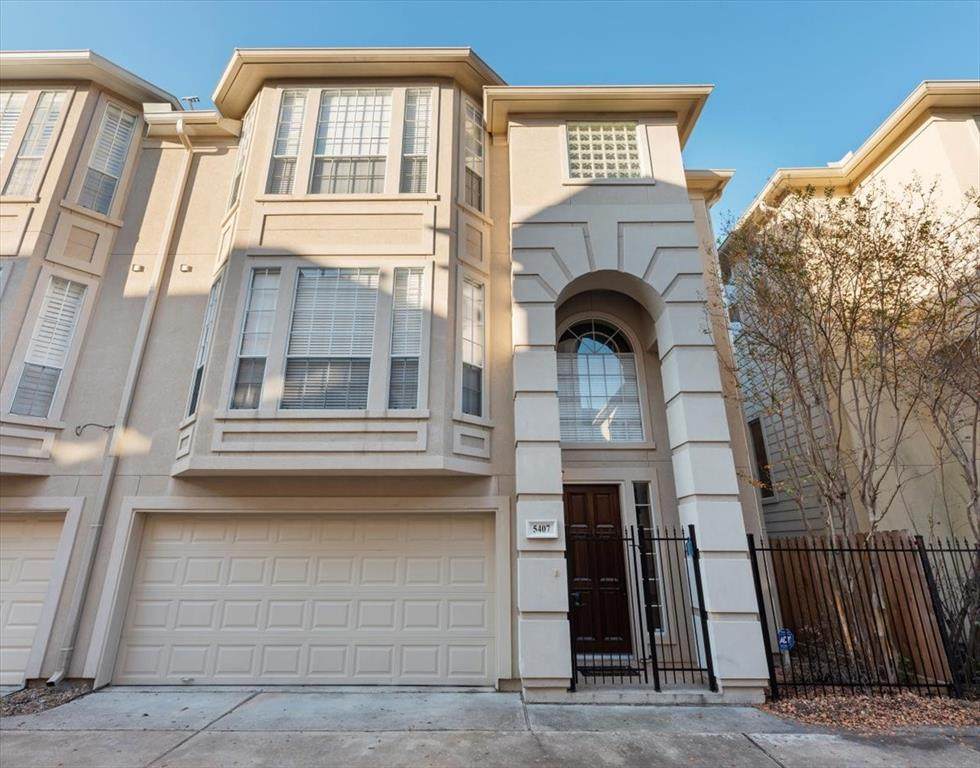5407 Lillian Street - Photo 1