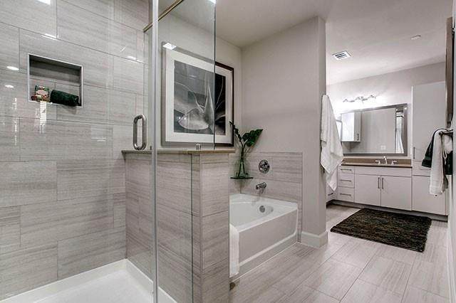 1320 Montrose Blvd - Photo 1