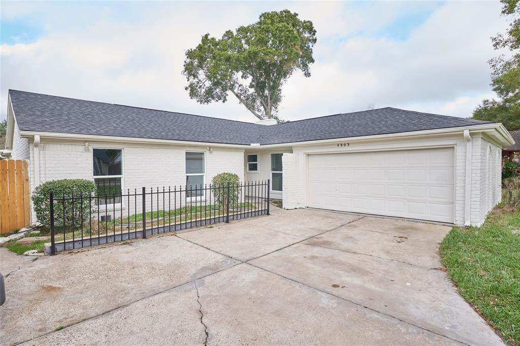 4903 Cairnleigh Drive - Photo 1