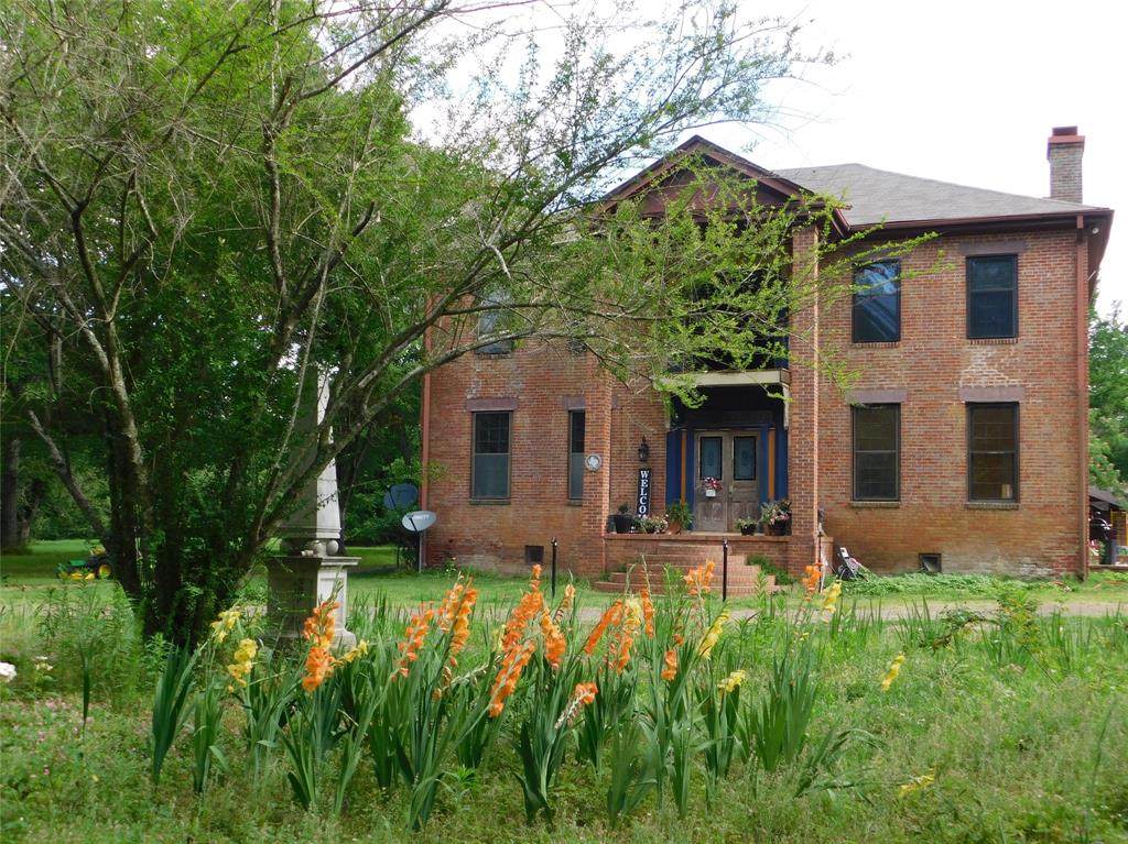 2525 Blocker Road - Photo 1