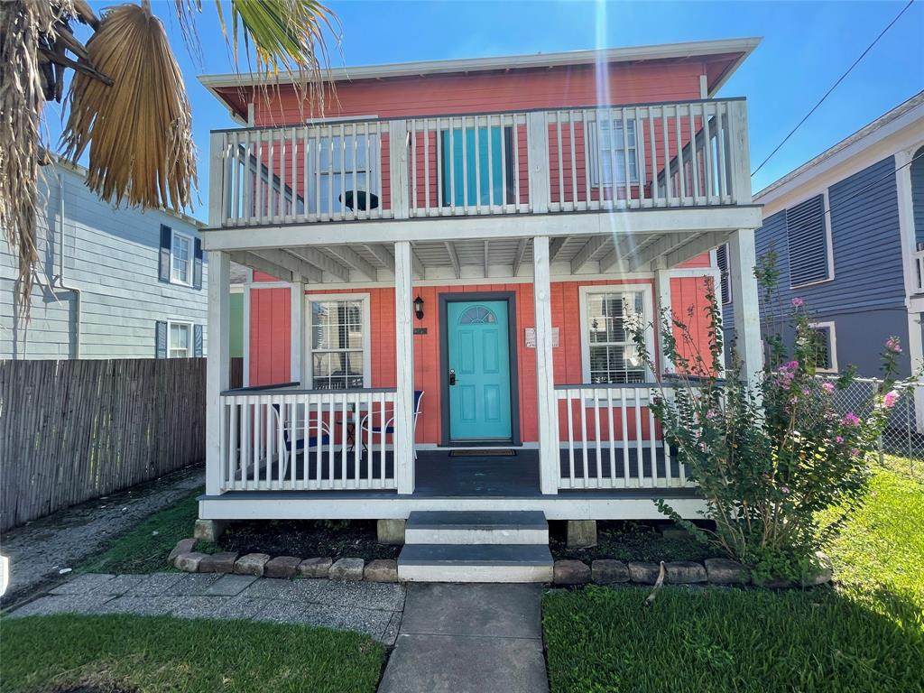 3905 Avenue L - Photo 1