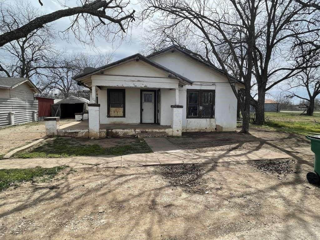 705 Needham Street - Photo 1